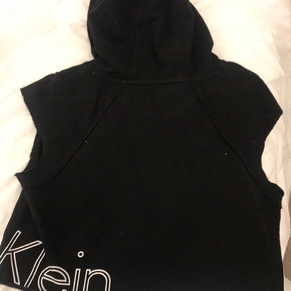 Calvin Klein cropped hoodie - Picture 2 of 2